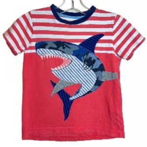 Mini Boden Boys Toddler T‎ Shirt Shark Appliqué Size 5-6Y